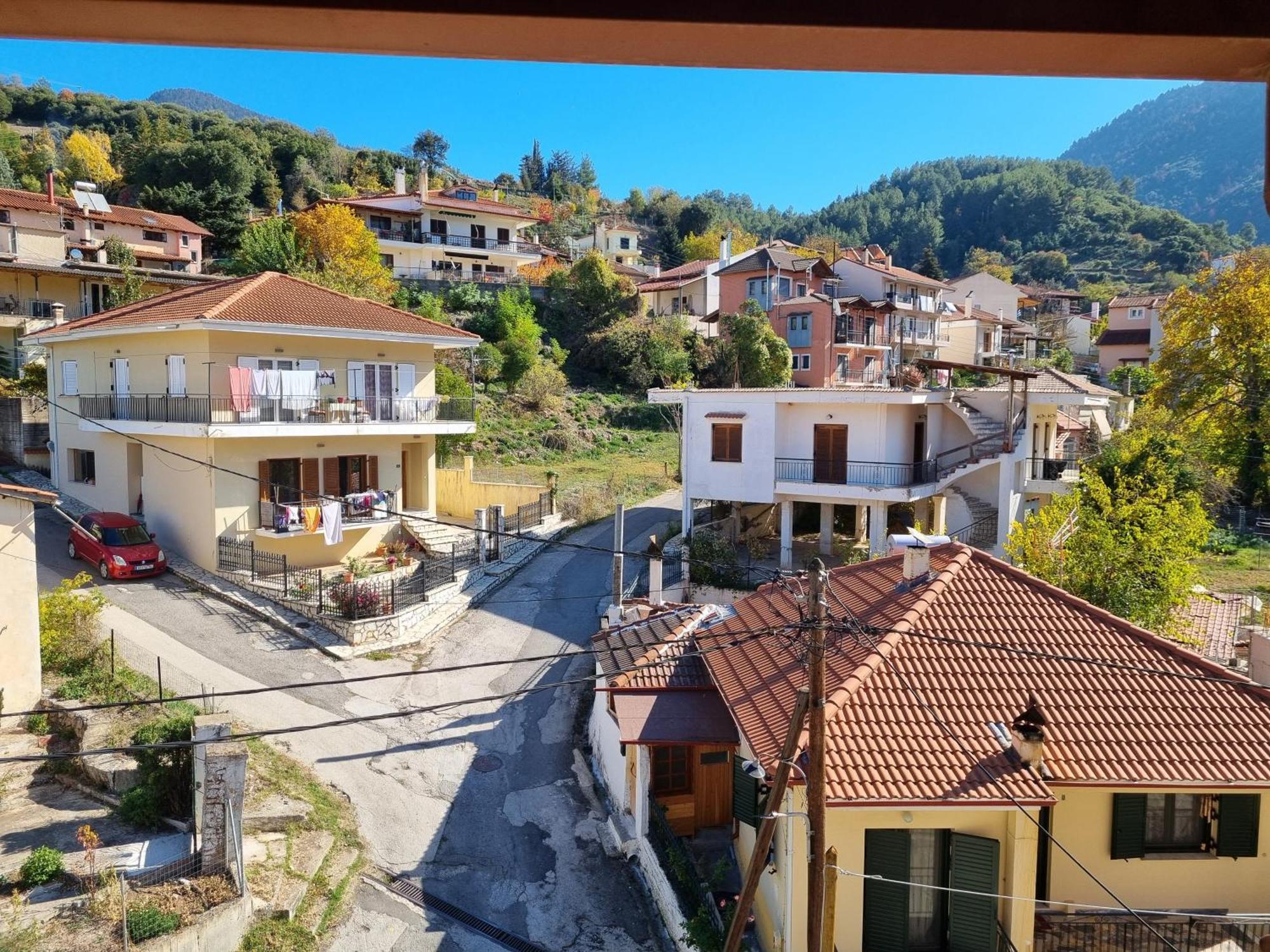 Kalavrita Krinides Apartment And Attics Экстерьер фото